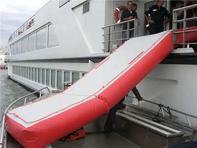 Special Yacht Inflatable Escape Slides Made of Drop Stitch Fiber